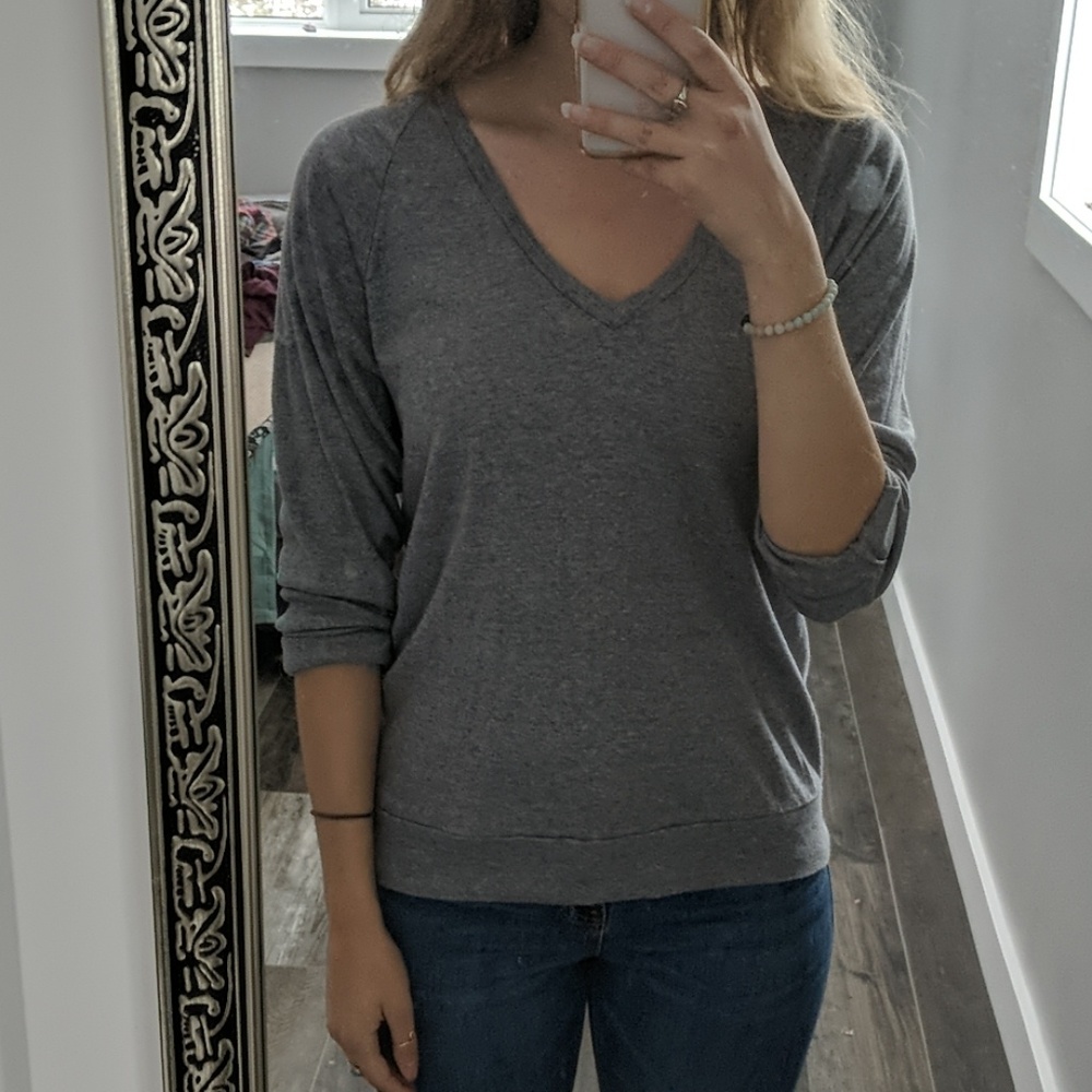 Aritzia 3/4 Length Top